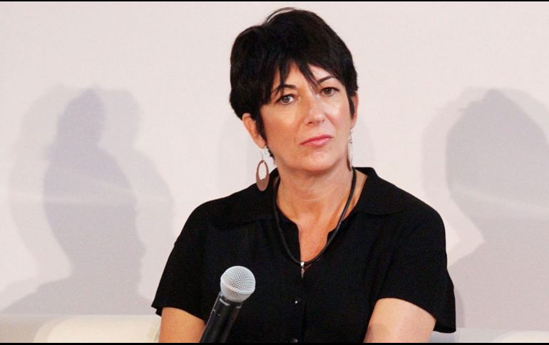 Ghislaine Maxwell fue condenada en 2022 a 20 años de prisión por delitos federales relacionados con el tráfico sexual de menores. AFP / ARCHIVO