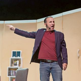 “Venecia bajo la nieve”: enredos, secretos y humor