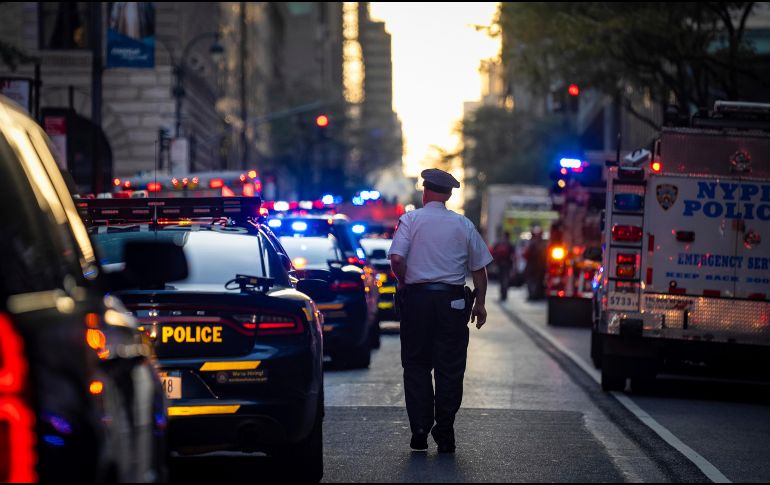 El tiroteo de este lunes en Mistown, Manhattan, ha dejado seis personas fallecidas, entre ellas el atacante. AP/A. Katsanis