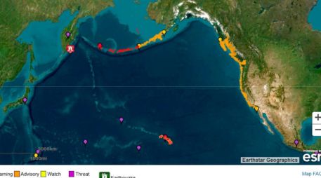 Imagen cedida por el Servicio Meteorológico Nacional (NOAA) de los Estados Unidos y su Sistema de Alerta de Tsunamis que muestra el punto origen del terremoto de magnitud 8,8 este martes, en la península rusa de Kamchatka (Rusia) y las posibles áreas de impacto de tsunami. EFE/ NOAA