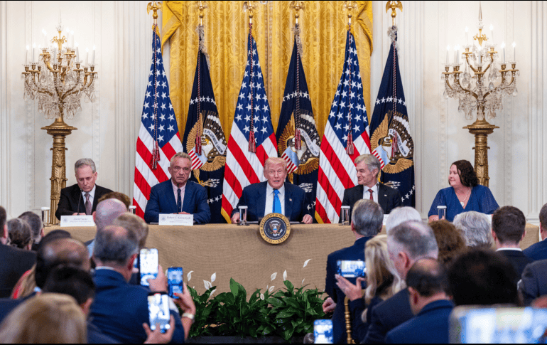 El presidente también criticó las adquisiciones de petróleo y equipamiento militar que India realiza a Rusia. EFE