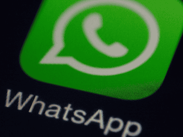 WhatsApp es una herramienta práctica que permite crear interacciones más allá de lo presencial. Pixabay