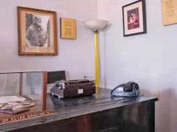 La Biblioteca Elías Nandino exhibe manuscritos, máquinas de escribir y recuerdos de su vida literaria y médica. ESPECIAL