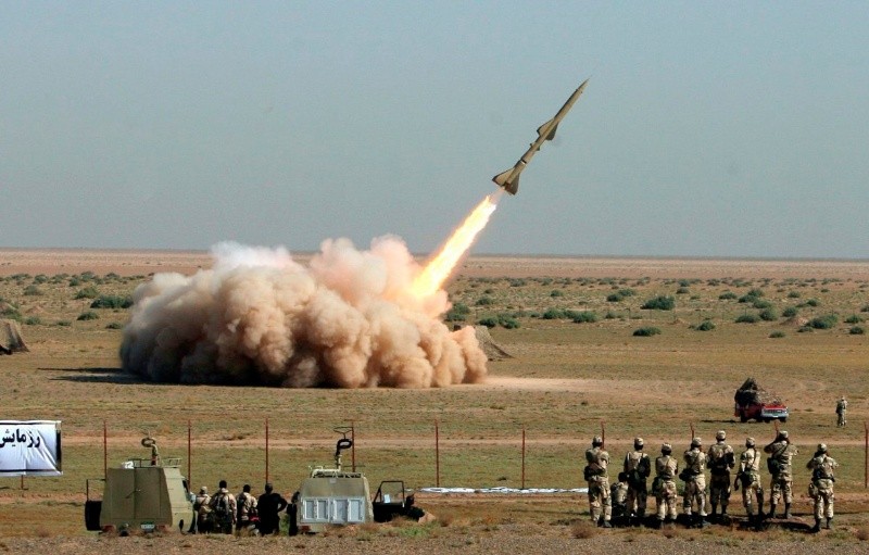 El SIPRI señaló que, en conjunto, Rusia y EU poseen alrededor del 90% de todas las armas nucleares en el mundo. EFE/STRINGER 