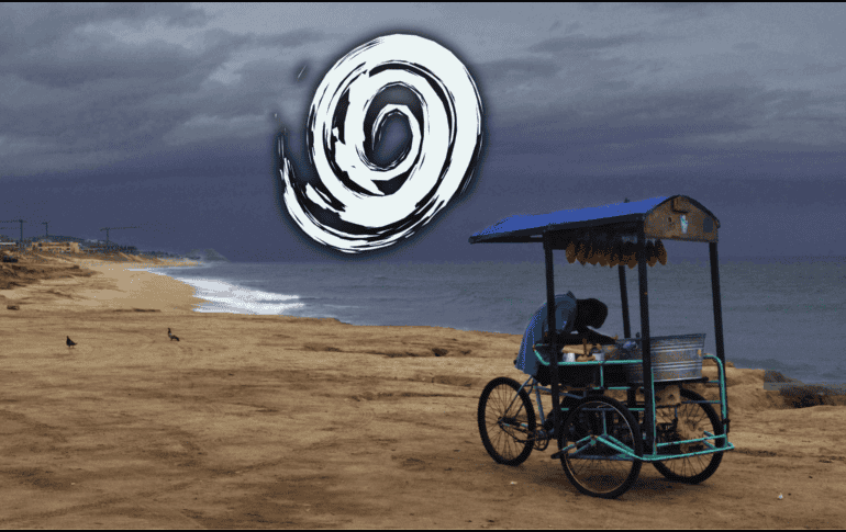 El jueves, la onda tropical núm. 20 será absorbida por la zona de baja presión con probabilidad de desarrollo ciclónico que, a su vez, podría convertirse en un ciclón tropical frente a las costas de Colima y Jalisco. EFE / ARCHIVO