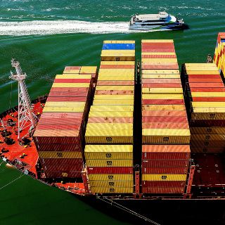 Entran en vigor nuevos aranceles de Trump a más de 60 países