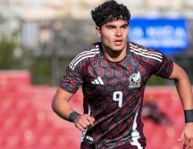 Carrillo llegó a las filas del conjunto de Róterdam, procedente de las fuerzas básicas de Santos Laguna. X/ @stephanocarrillo.