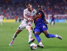 Con una excelsa actuación de Efraín Álvarez y un cuadro alterno, los rojiblancos resultaron vencedores por 1-2. X/ @Chivas.