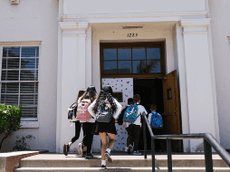 Las solicitudes para cambio de escuela o turno dependen de la disponibilidad de lugares en el plantel elegido. ESPECIAL