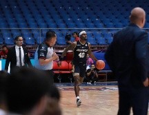 Chavaughn Lewis fue el mejor sobre la duela con 26 puntos en su cuenta personal. X/AstrosJalisco