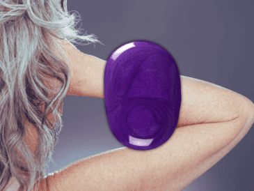 Usar shampoo matizante para evitar el tono amarillento en el cabello es fundamental. ESPECIAL / CANVA