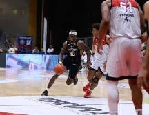 Chavaughn Lewis volvió a lucir sobre la duela al anotar 19 puntos para Jalisco. X/AstrosJalisco