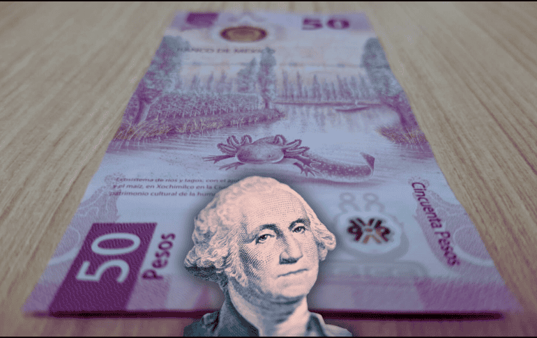 La cotización del peso frente al dólar varía durante el día, por lo que es importante mantenerse informado. EL INFORMADOR / O. Álvarez