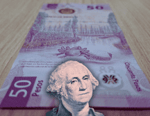 La cotización del peso frente al dólar varía durante el día, por lo que es importante mantenerse informado. EL INFORMADOR / O. Álvarez