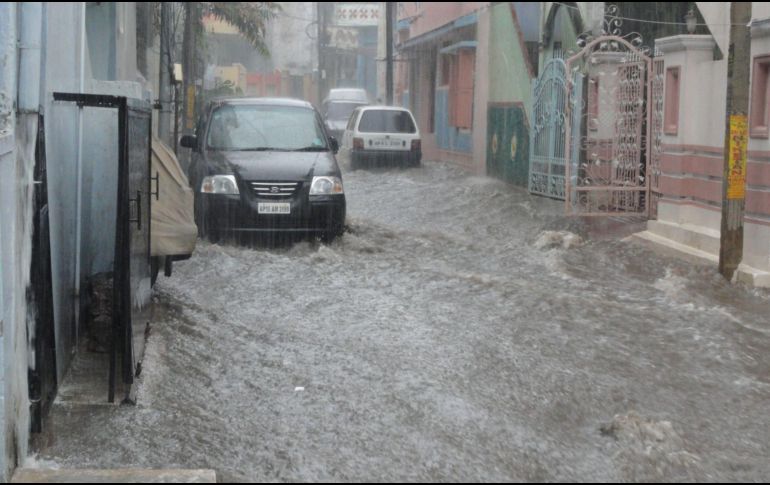 Es de vital importancia estar preparados y conocer las medidas de seguridad ante una inundación. Canva
