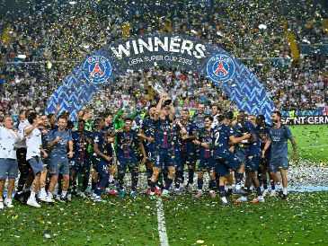 Nuno Mendes fue el encargado de anotar el penal definitivo que dio al club francés su quinto título en 2025. EFE / A. Marini