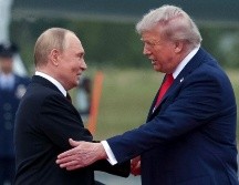 Trump calificó como “extremadamente productivo” el encuentro de más de tres horas que sostuvo con Putin. EFE/Gavriil Grigorov
