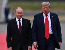 El presidente ruso, Vladímir Putin, propuso este viernes en Alaska a su homólogo de Estados Unidos, Donald Trump, celebrar la próxima cumbre en Moscú. EFE / S. Bobylev