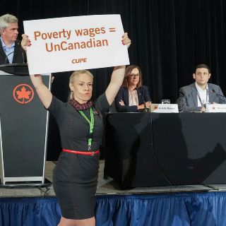 Air Canada suspende operaciones por huelga de sus azafatas