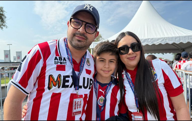 Carlos Paletas, aficionado del Guadalajara, aseguró que al equipo le falta mucho trabajo. EL INFORMADOR.
