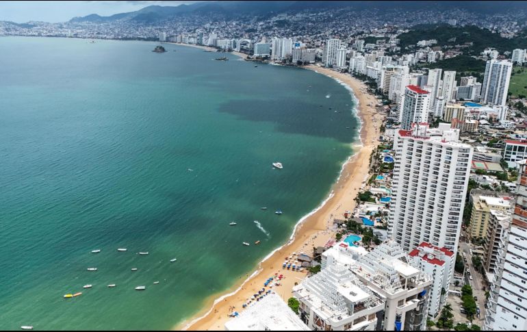 La disposición prohíbe a los empleados del Gobierno estadounidense trasladarse a cualquier punto del territorio. EFE