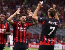 Giménez apareció en la segunda mitad para brindar una asistencia a Christian Pulišić en el segundo gol del encuentro. X/ @acmilan.
