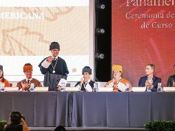 El rector Abraham Mendoza Andrade dio un mensaje  a la comunidad estudiantil. EL INFORMADOR / A. Navarro