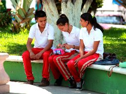 Este año todos los aspirantes tienen un lugar asegurado, aunque para ingresar a la UNAM o al IPN fue necesario presentar examen y tener un promedio mínimo de 7.0 en secundaria. SUN