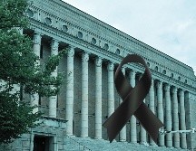 El incidente conmocionó a la clase política finlandesa y causó un aluvión de mensajes de pésame y solidaridad con los familiares y amigos del fallecido. EFE / K. Brandt