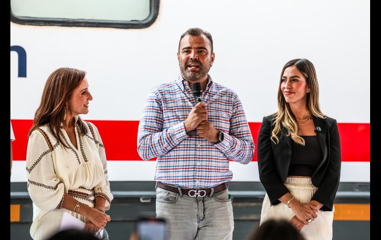 El tren también cuenta con una farmacia para entregar medicamentos, lentes y aparatos auditivos para quienes lo necesiten, totalmente gratuitos. EL INFORMADOR / A. Navarro
