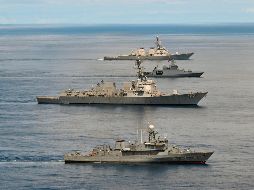 Estados Unidos desplegará tres destructores Aegis con misiles guiados, junto a submarinos y aviones, hasta el límite del mar territorial de Venezuela. Aumenta la tensión entre ambos países. AFP