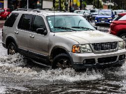 La lluvia afectó con inundaciones partes céntricas de Guadalajara. EL INFORMADOR / ARCHIVO