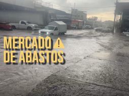 Mercado de Abastos, entre las zonas más afectadas por la tormenta de esta mañana. ESPECIAL / FACEBOOK  Cosas del mercado gdl