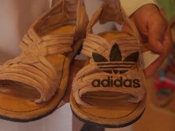 Parte de las autoridades de Yalálag y Adidas firmaron un documento luego del ofrecimiento de disculpas de la marca. EFE / ARCHIVO / ESPECIAL / UNSPLASH Christian Wiediger