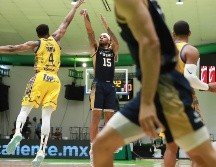 La quinteta tapatía consiguió su quinta victoria consecutiva en la Liga Nacional de Baloncesto Profesional de México 2025. X/ @AstrosJalisco