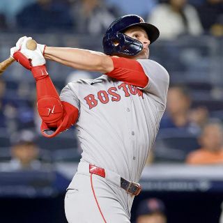 Novato lidera victoria de Boston ante los Yankees
