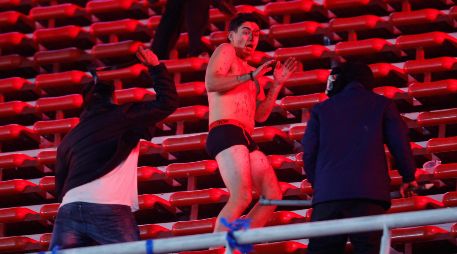 Aficionados de la U de Chile fueron los más afectados. EFE/J. Roncoroni