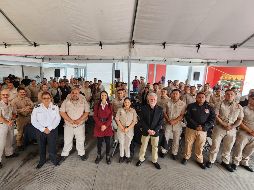 , Laura Imelda Pérez Segura, encabezó un reconocimiento a las y los bomberos de la demarcación. CORTESÍA