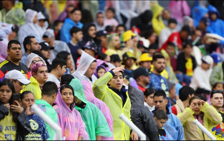 La Liga MX informó que será Protección Civil quien determine la hora en que el juego será reanudado. IMAGO7.