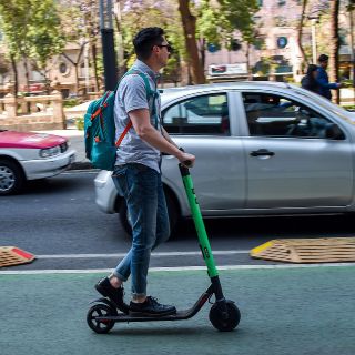 Ley Scooter CDMX 2025: ¿Desde cuándo será obligatorio portar placas y licencia?