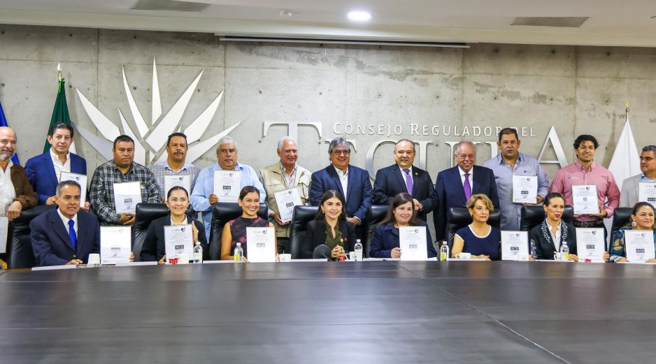 Aurelio López Rocha, presidente del Consejo Regulador del Tequila, explicó que se buscará que más empresas tequileras obtengan este distintivo. EL INFORMADOR/A. Navarro