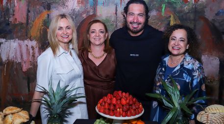 Yoli Sánchez, María Elena Aguilar, Yuri Zatarain y Victoria Plasencia durante la primera edición de Creative Living. GENTE BIEN JALISCO / Revista del 29 de agosto 2025