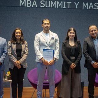 Luis Villagrán abre el ‘MBA Summit + Networking 2025’ de la UdeG con charla sobre usos de la IA generativa