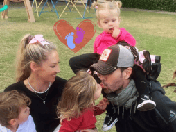 Iglesias, de 50 años, y Kournikova, de 44, están 