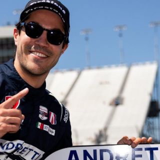 Salvador de Alba firma pole en Nashville