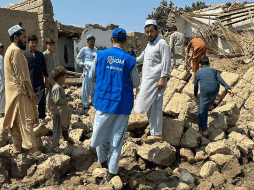 El Ejecutivo anunció la creación de un comité especial de emergencia y la asignación de mil millones de afganis (unos 14 millones de dólares, 12 millones de euros) para atender a las familias damnificadas. EFE / Cuenta de X de la UNMigration en Afganistán