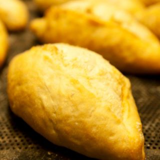 ¿Cuál es la diferencia entre un birote y un bolillo?