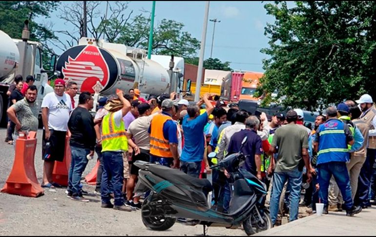Uno de los reclamos principales es que el personal de la aduana suspende operaciones por cualquier incidente o condición climática adversa. ESPECIAL