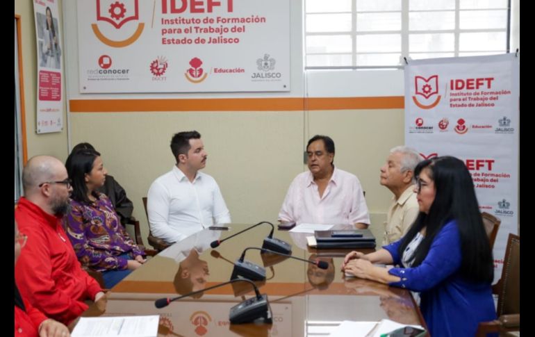 Con el objetivo de fortalecer la enseñanza del idioma inglés, especialmente en el ámbito de los negocios, el Instituto de Formación para el Trabajo del Estado de Jalisco (IDEFT), bajo la dirección de Salvador Cosío Gaona, estableció una alianza estratégica con la empresa E Globalizing Talent. CORTESÍA
