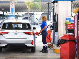 El litro de gasolina Premium ha aumentado desde inicios del año y ahora está entre 27 y 28 pesos. EL INFORMADOR/J. Acosta